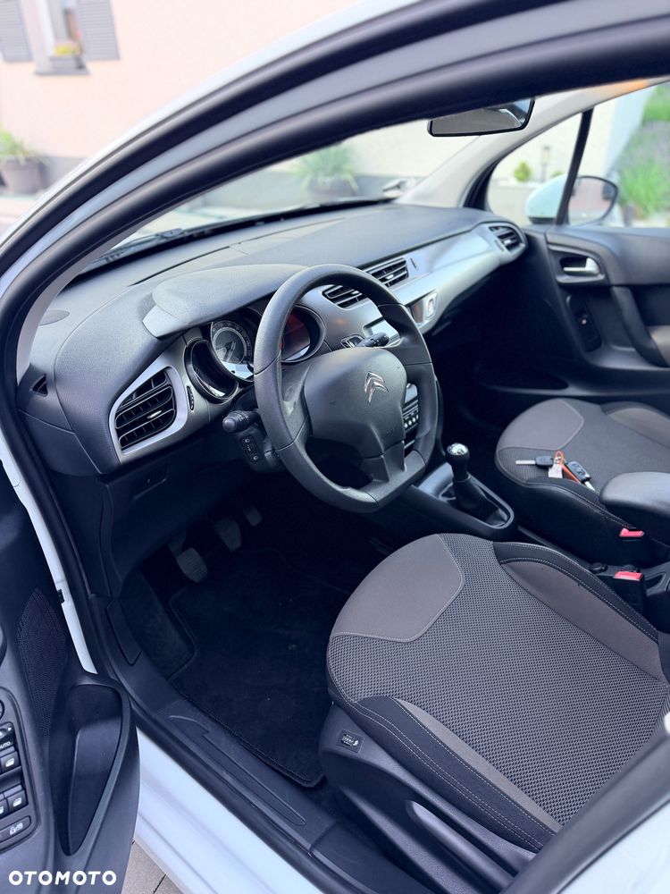 Citroën C3 Pure Tech (VTi) 82 Exclusive - 9