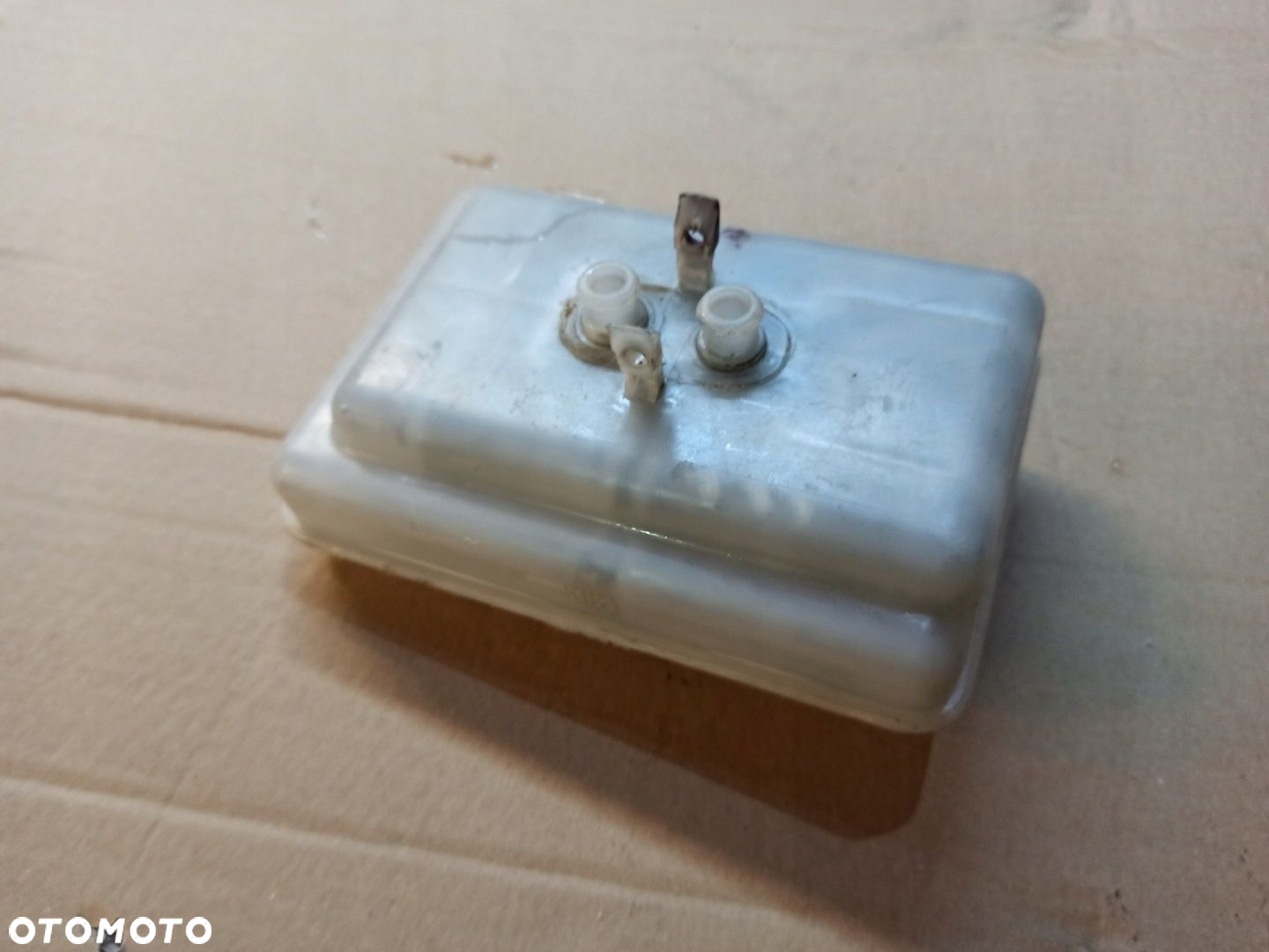 Korek Zbiorniczka Płynu Hamulcowego Iveco 99-10 - 7