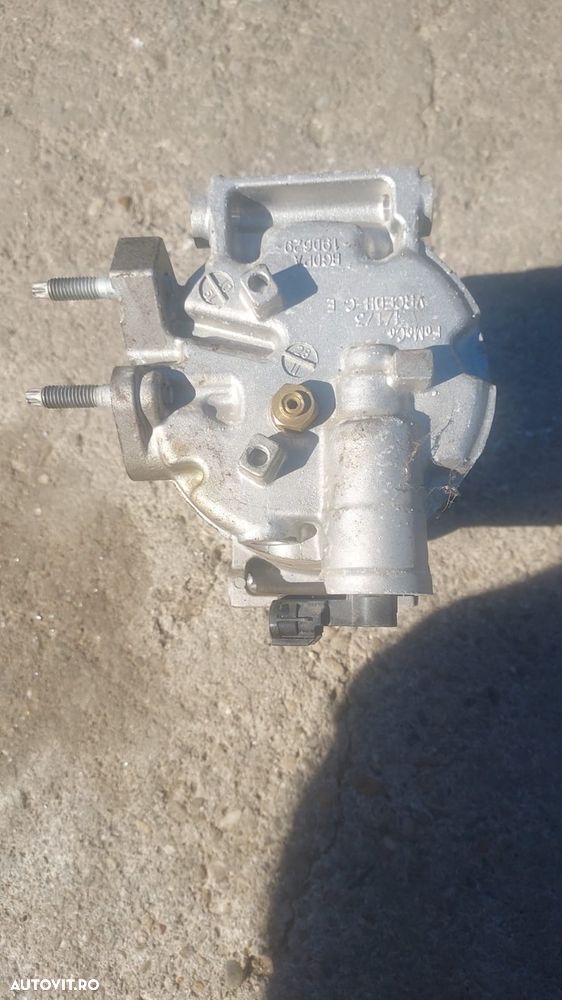 Compresor AC FORD KUGA 1.5 benzina turbo eco boost 176 cai - 3