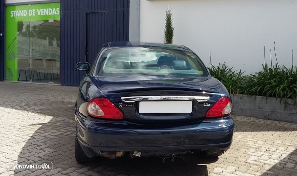 Farolim Stop Tampa Mala Centro Jaguar X-Type (X400) - 2