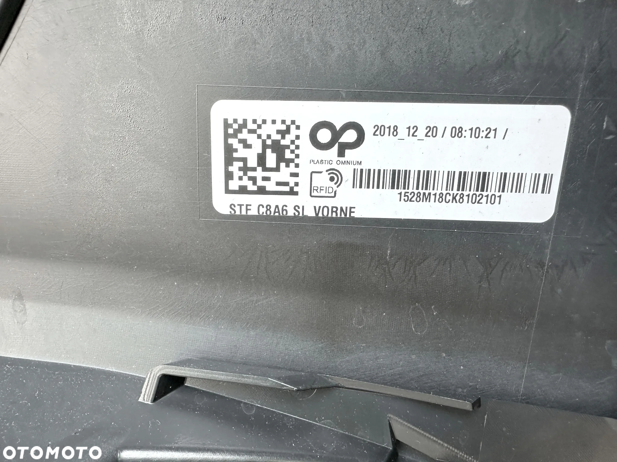 Zderzak przedni Audi A6 C8 4K0 S-Line, BLACK Line - przód Line - 22
