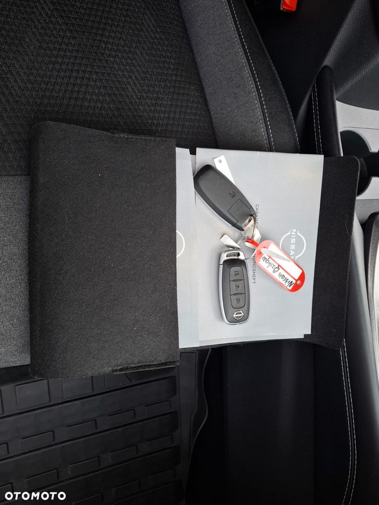 Nissan Qashqai 1.3 DIG-T Tekna DCT - 24