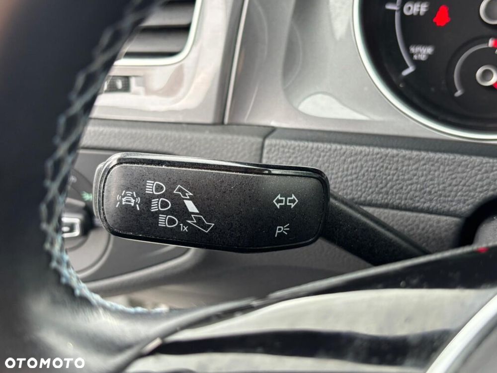 Volkswagen Golf e-Golf - 19
