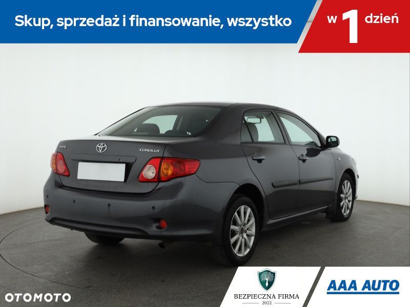 Toyota Corolla - 7