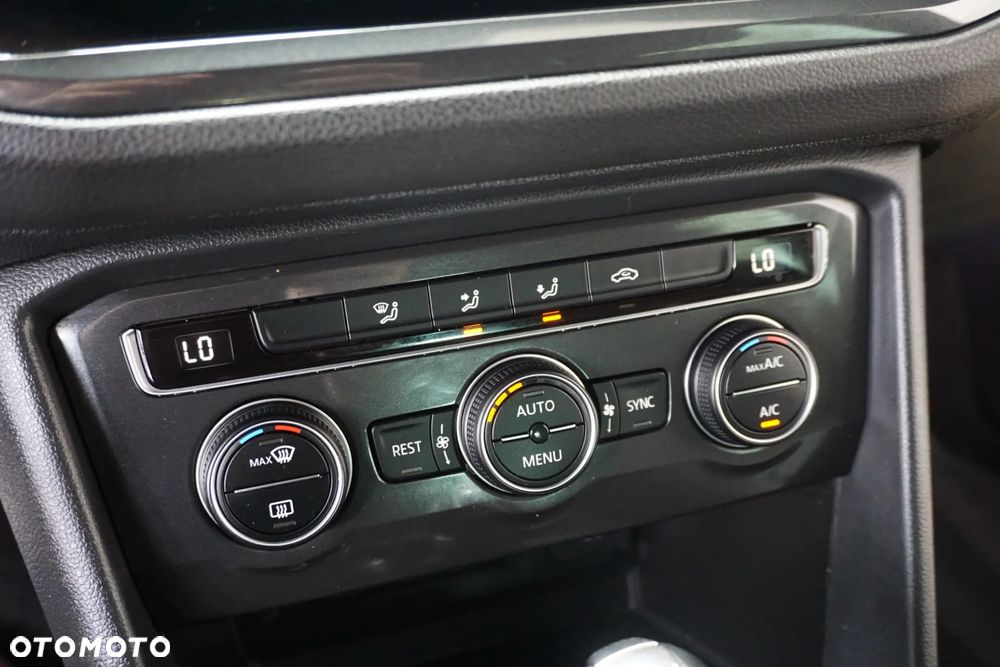 Volkswagen Tiguan - 37