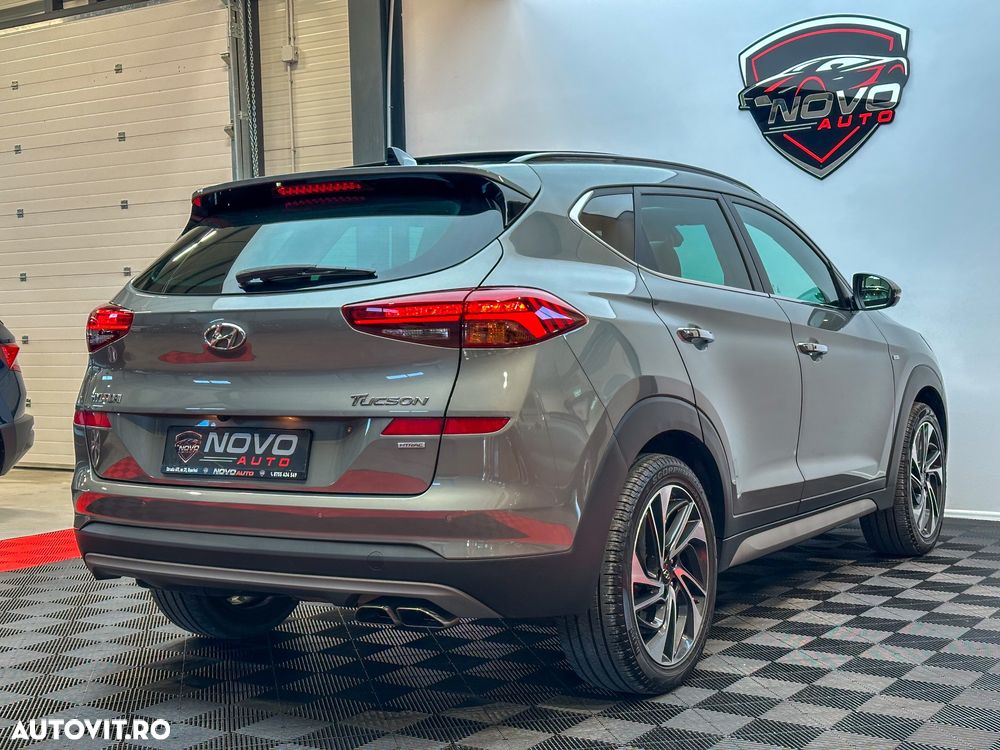 Hyundai Tucson 2.0 CRDI 4WD Automatik Premium - 6