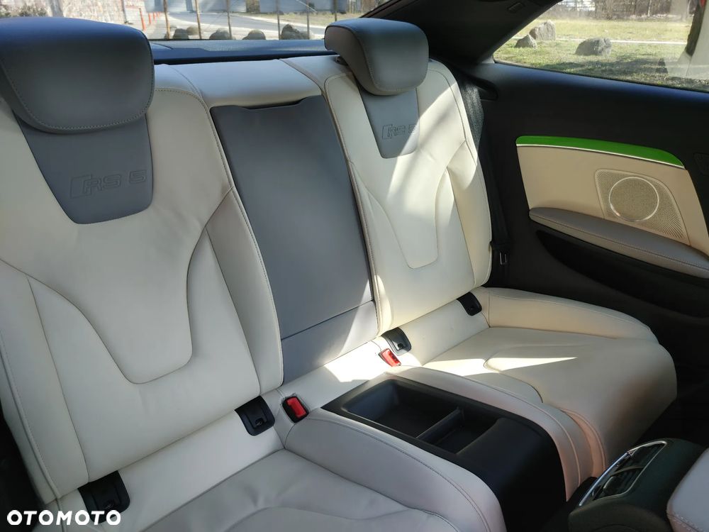 Audi RS5 Coupé - 12