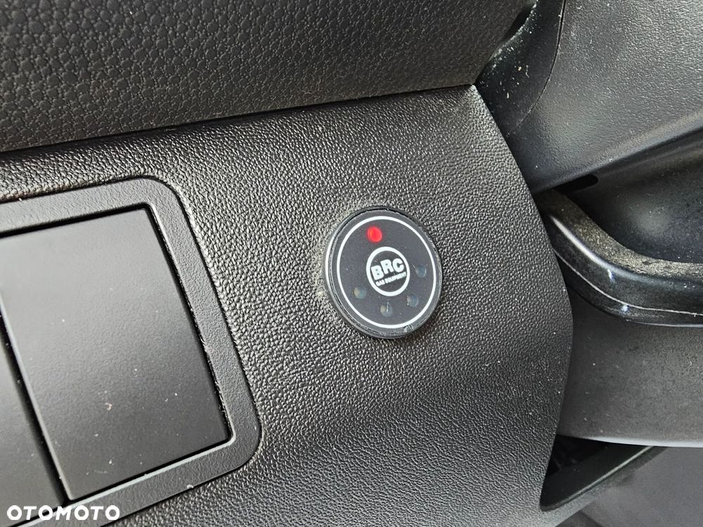 Hyundai ix20 1.4 Comfort - 18