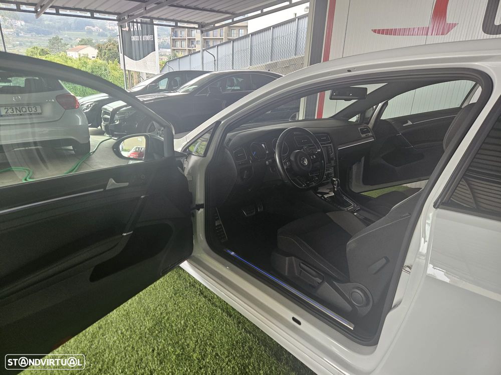 VW Golf R 2.0 TSI OPF 4Motion DSG - 11