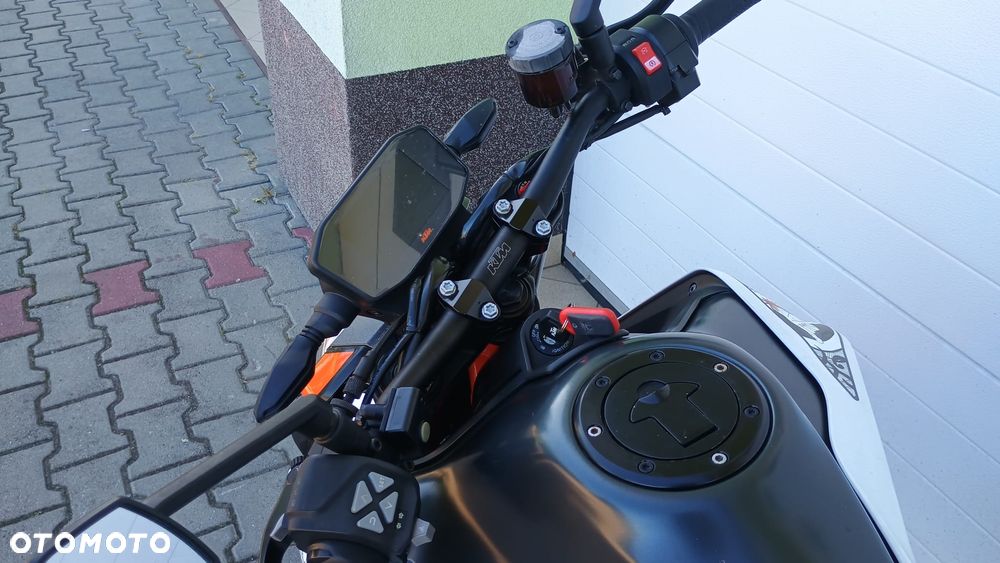 KTM Duke - 11
