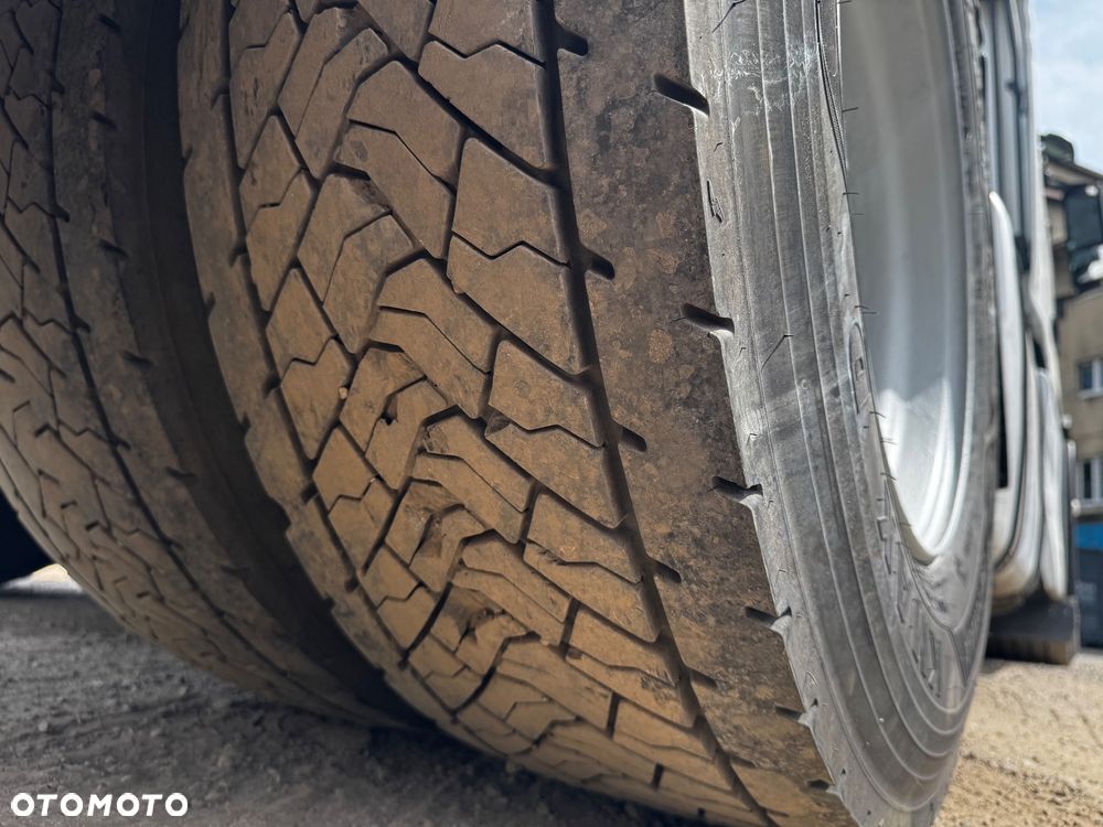MAN TGX - 8
