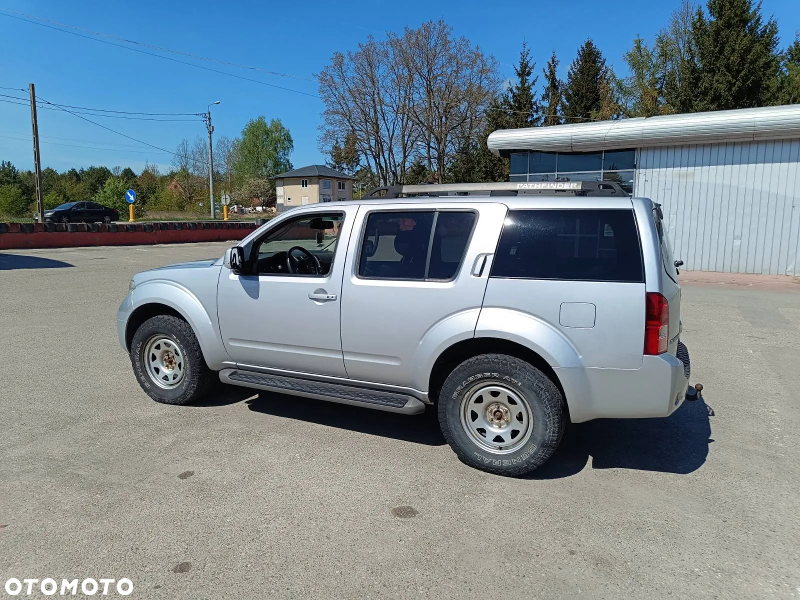 Nissan Pathfinder - 15