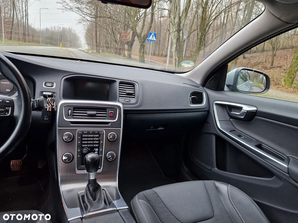 Volvo S60 D2 Summum - 15