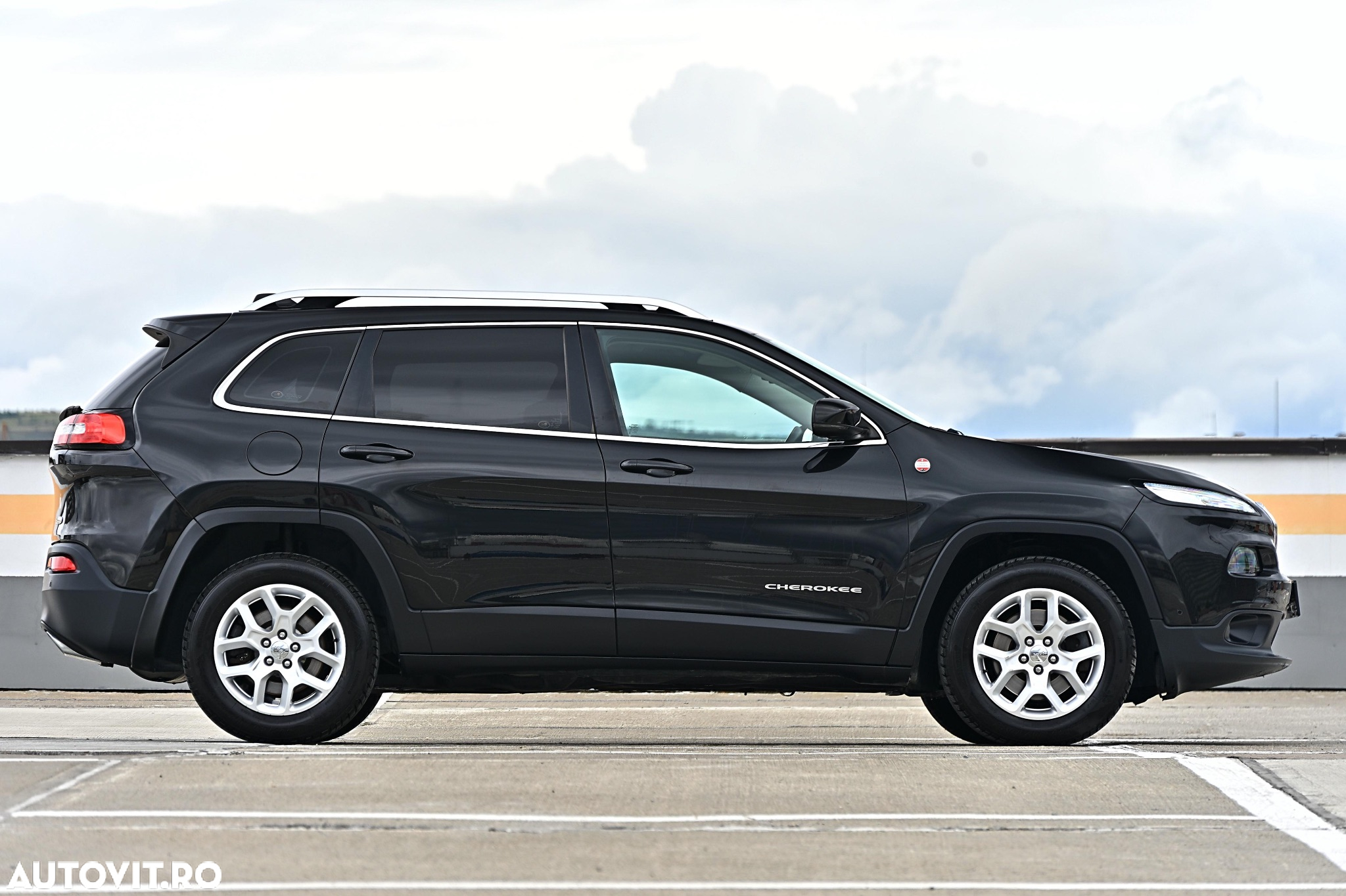 Jeep Cherokee 2.0 Mjet 4x4 AT Longitude - 8