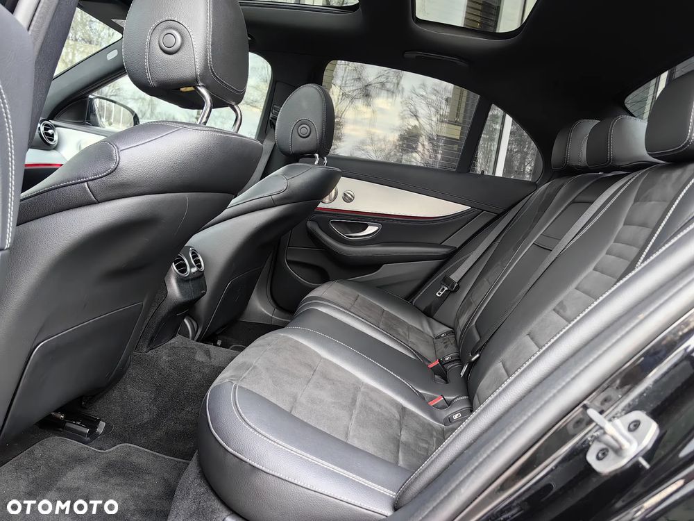 Mercedes-Benz Klasa E 450 4-Matic AMG - 24