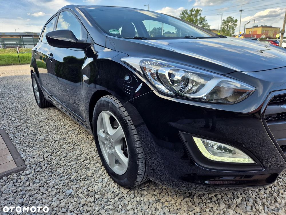 Hyundai i30 blue 1.4 Classic Navigation - 8