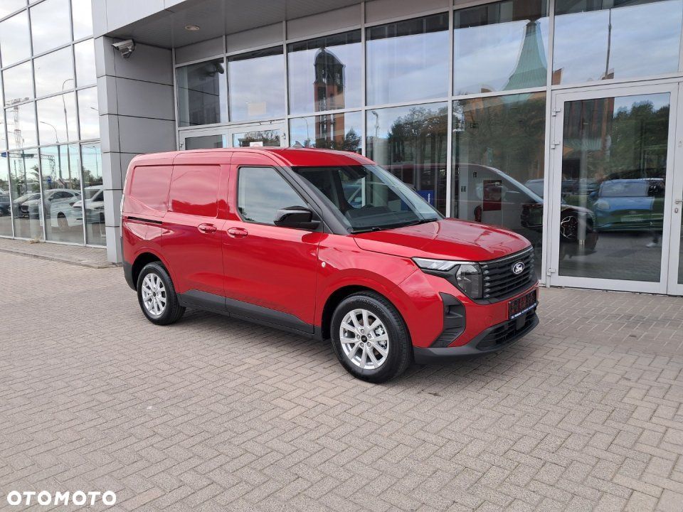 Ford Transit Courier - 10