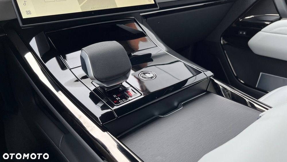 Land Rover Range Rover Sport - 11