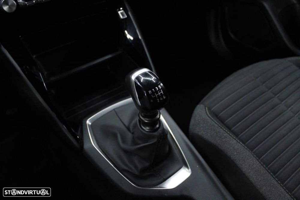 Peugeot 2008 1.2 PureTech Active - 31