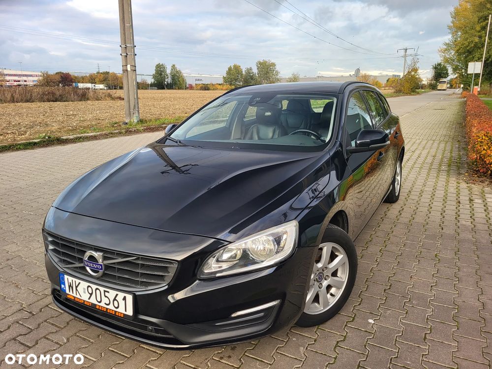 Volvo V60 D2 Momentum - 11