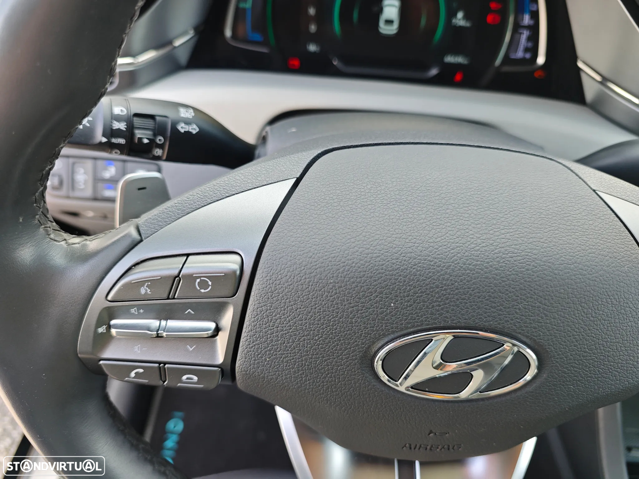Hyundai Ioniq 1.6 GDI HEV Pack Plus - 40