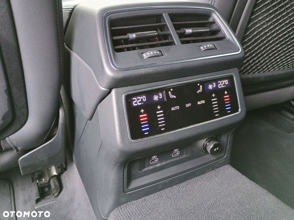 Audi A6 Avant - 14