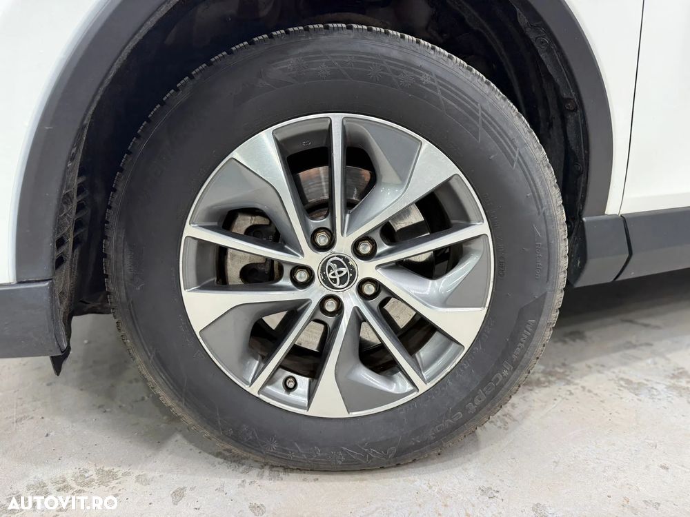 Toyota RAV4 2.5 VVT-i 4x4 Luxury - 11