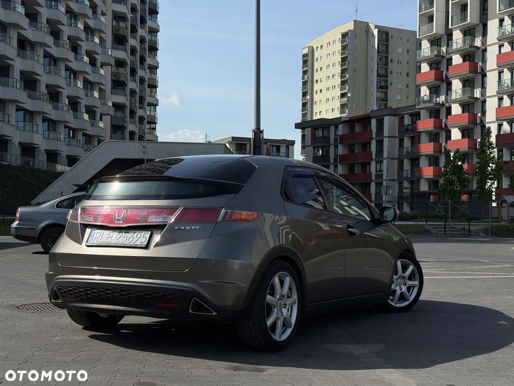 Honda Civic 1.8 Comfort - 5