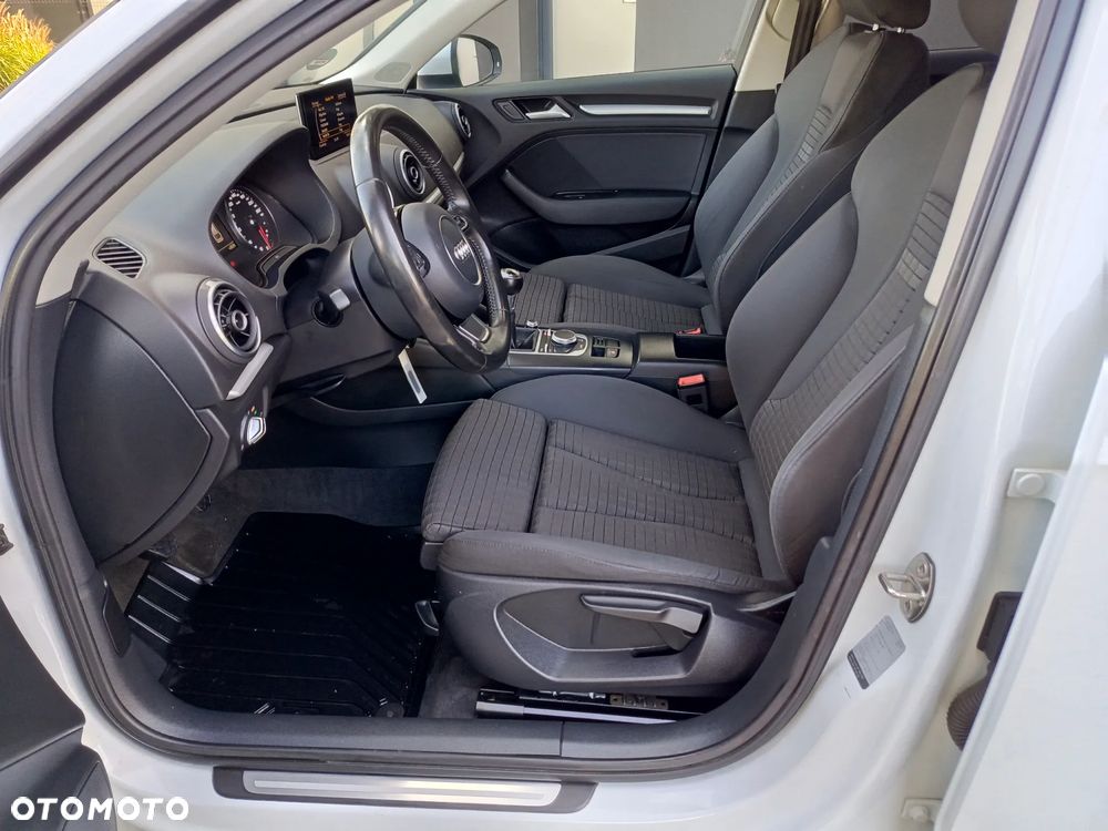 Audi A3 Sportback - 9