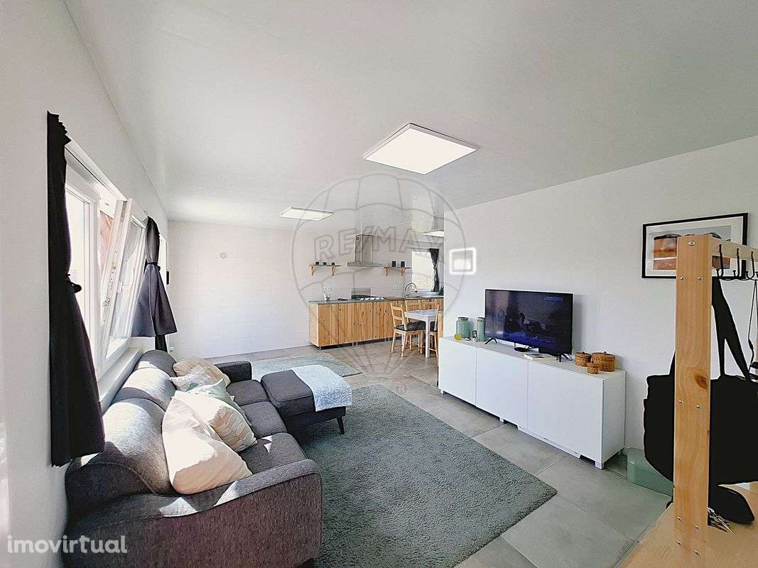 Moradia T2 para venda - Grande imagem: 2/17