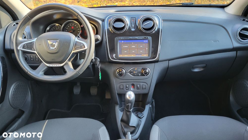 Dacia Sandero Stepway TCe 90 (S&S) Celebration - 11