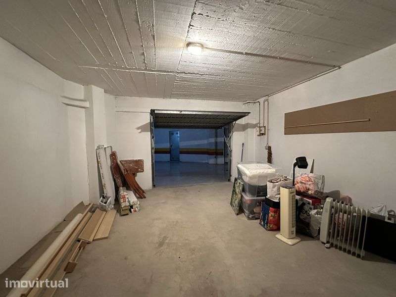 Garagem em Queluz - Grande imagem: 2/5