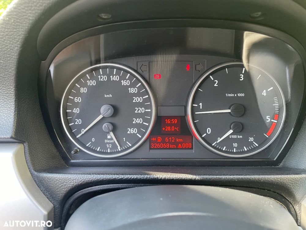 BMW Seria 3 - 8