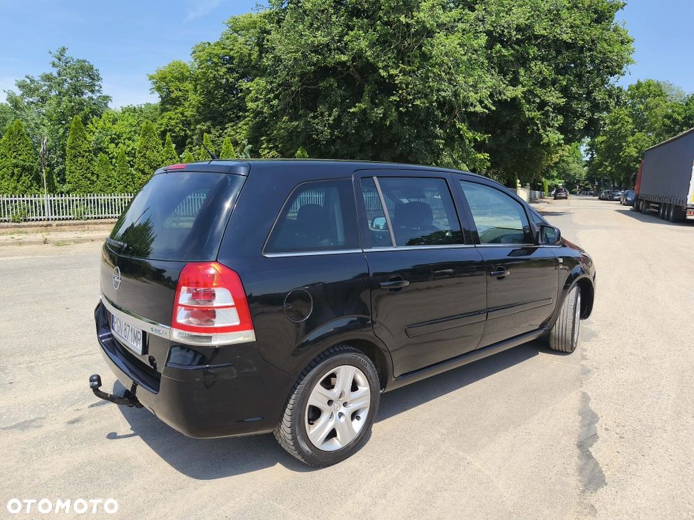 Opel Zafira - 3