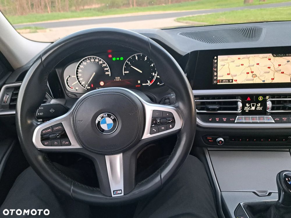 BMW Seria 3 320d - 11
