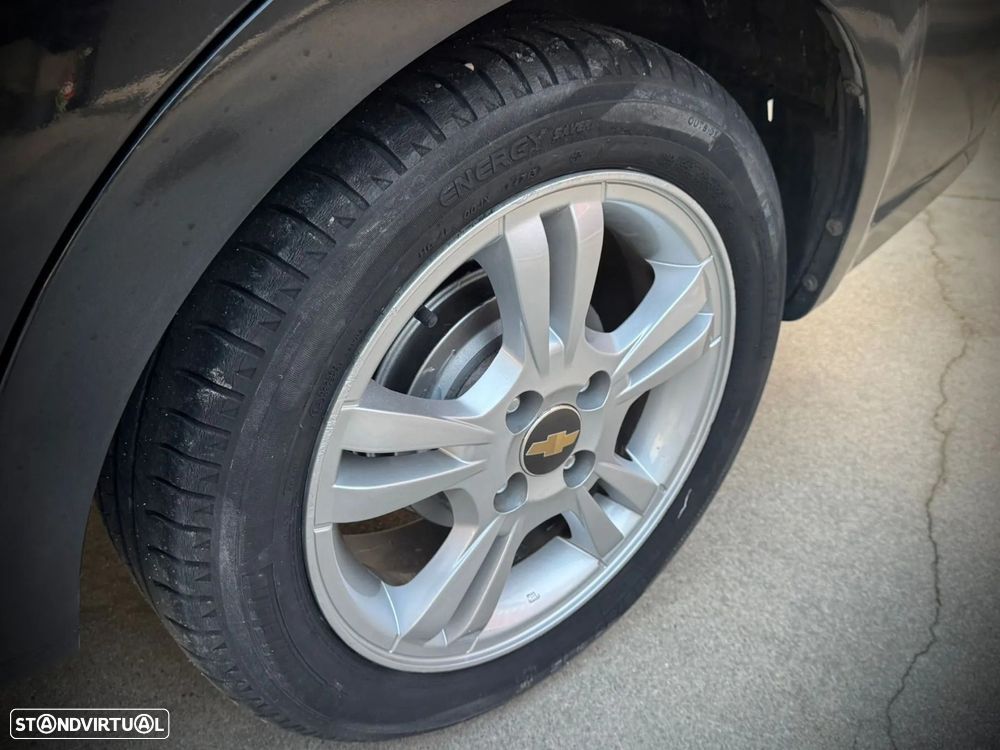 Chevrolet Aveo 1.2 LS Bi-Fuel - 12