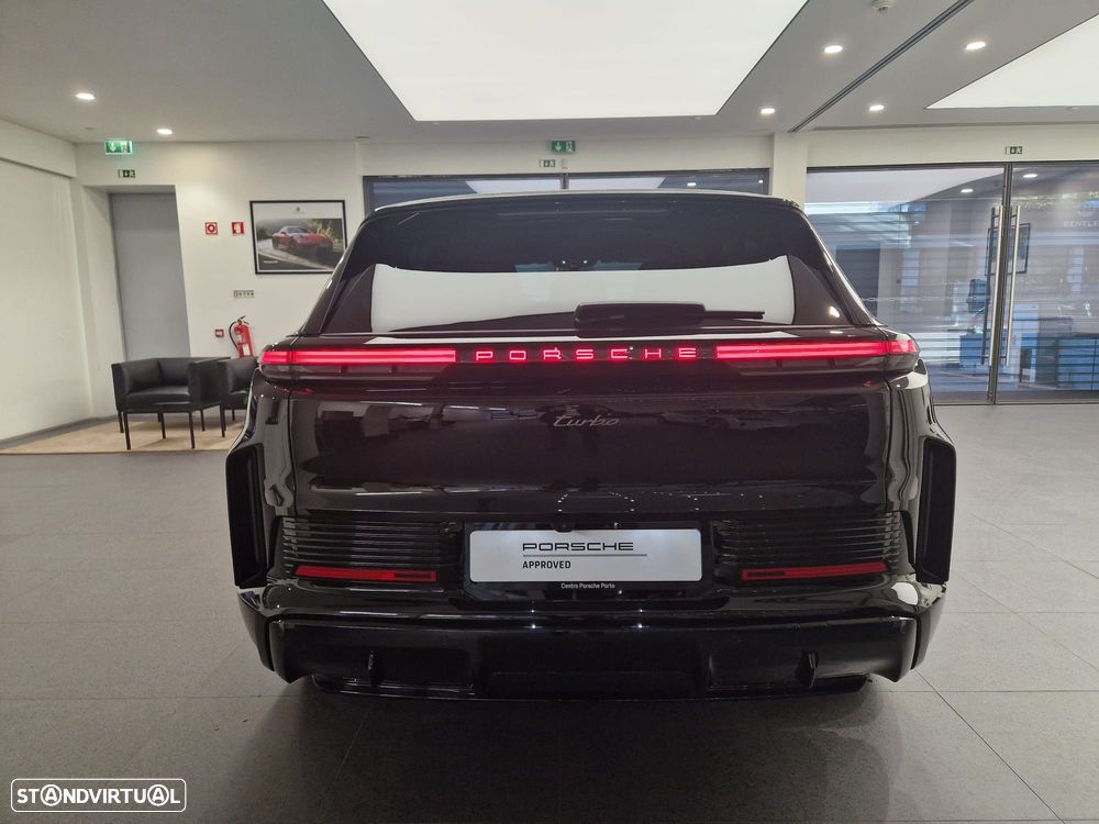 Porsche Cayenne Electric Turbo - 7