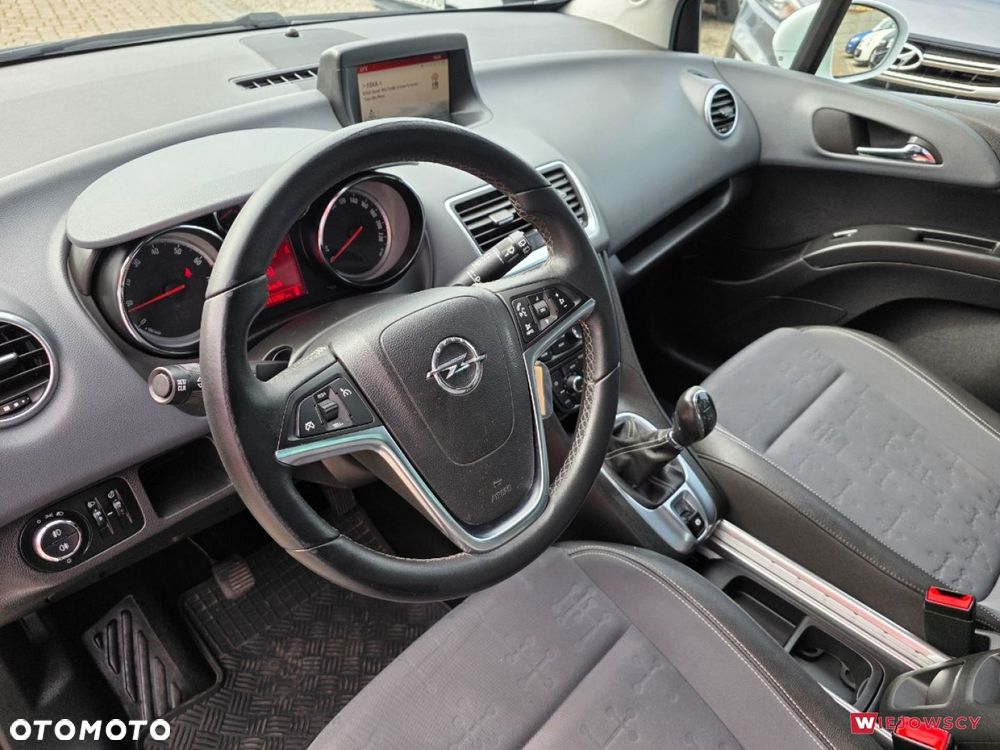 Opel Meriva - 12