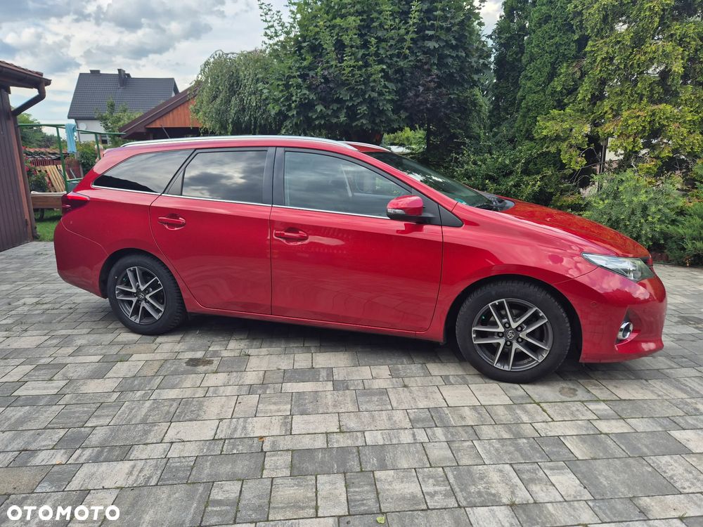 Toyota Auris - 12