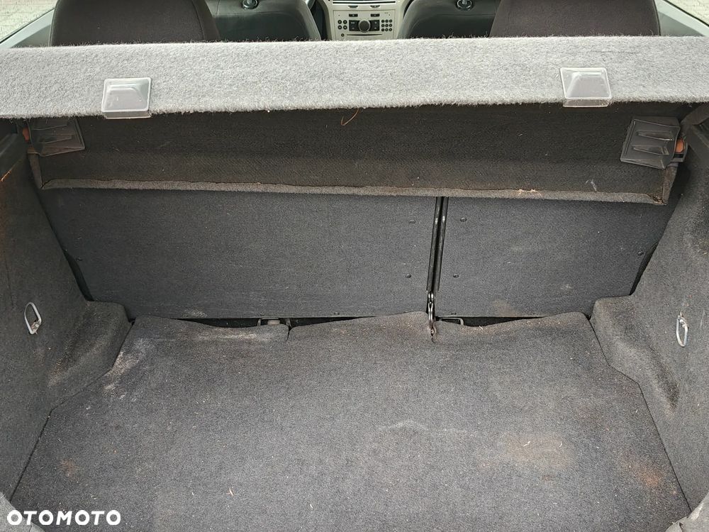 Opel Astra III 1.6 Cosmo - 18