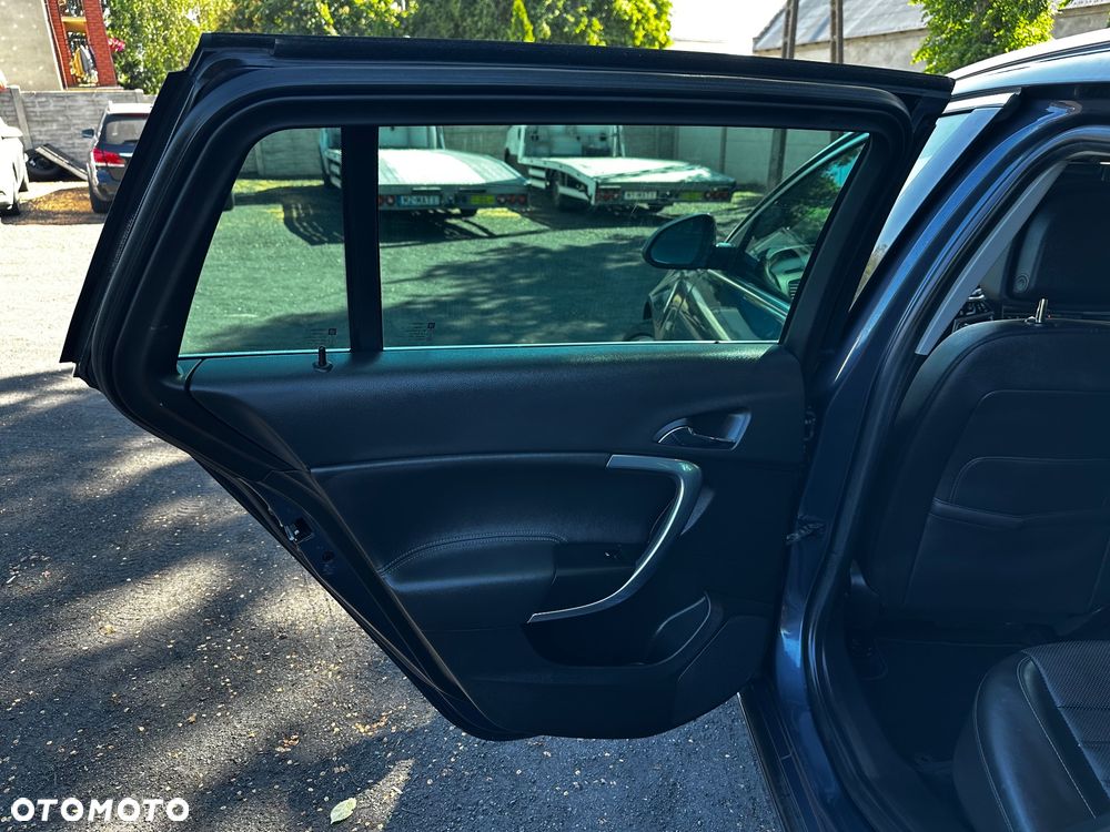 Opel Insignia 2.0 Turbo 4x4 Cosmo - 13