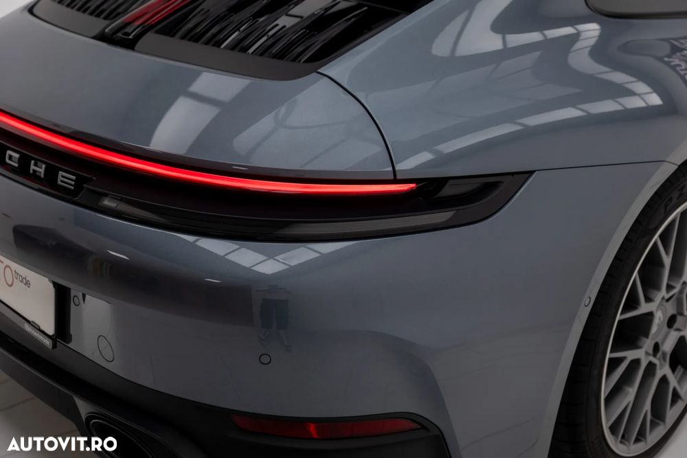 Porsche 911 Carrera PDK - 22