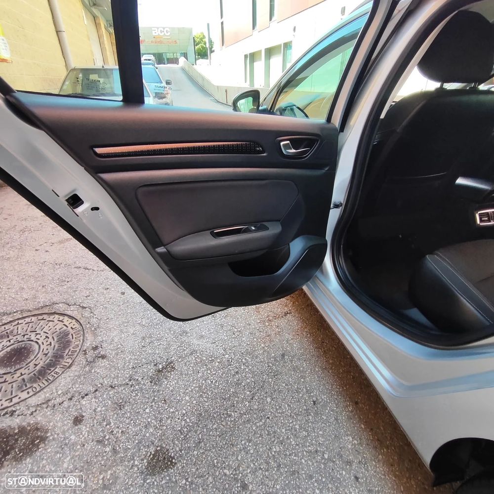 Renault Mégane Sport Tourer ENERGY dCi 110 EDC LIMITED - 13