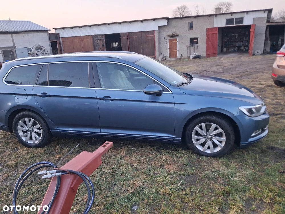 Volkswagen Passat 1.6 TDI BMT Comfortline - 22
