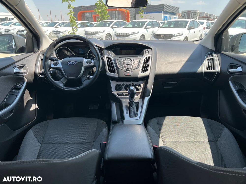Ford Focus 2.0 TDCi DPF Aut. SYNC Edition - 10