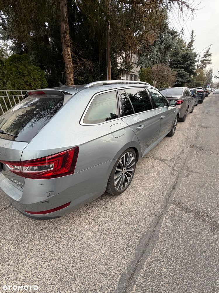 Skoda Superb 2.0 TDI 4x4 L&K DSG - 8