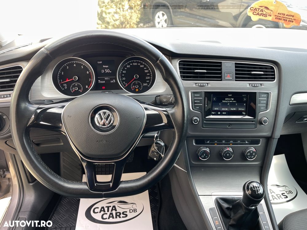 Volkswagen Golf 1.2 TSI BMT Comfortline - 37