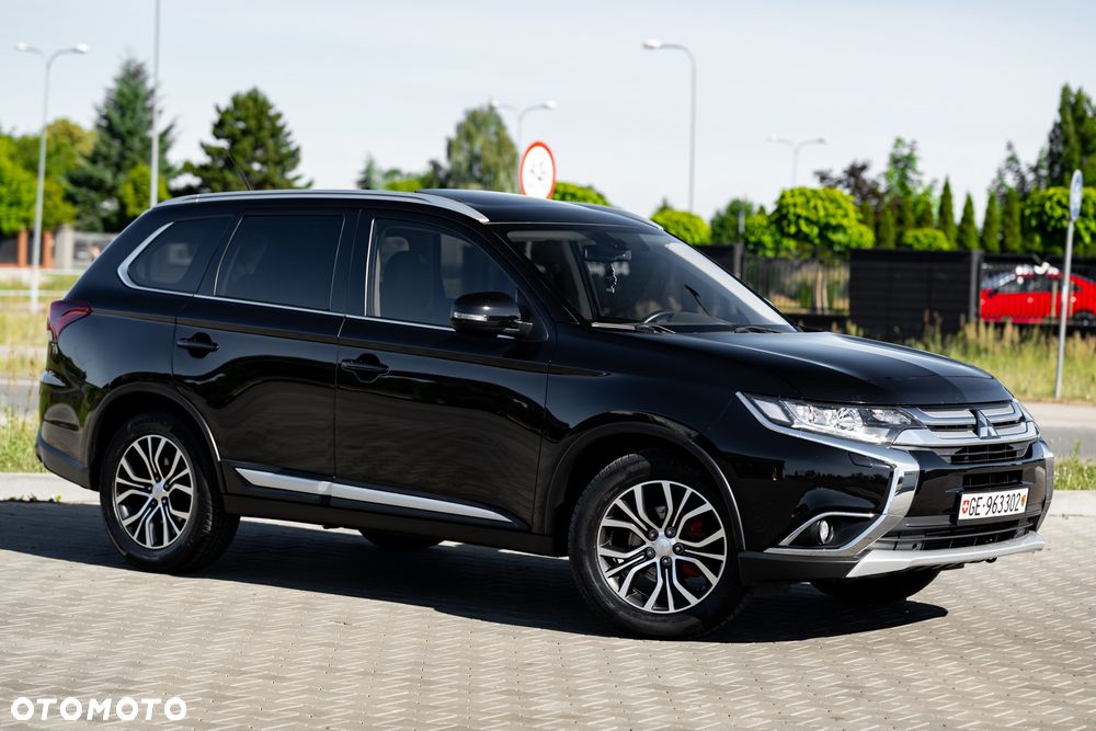 Mitsubishi Outlander 2.2 DI-D 4WD Automatik Invite - 4