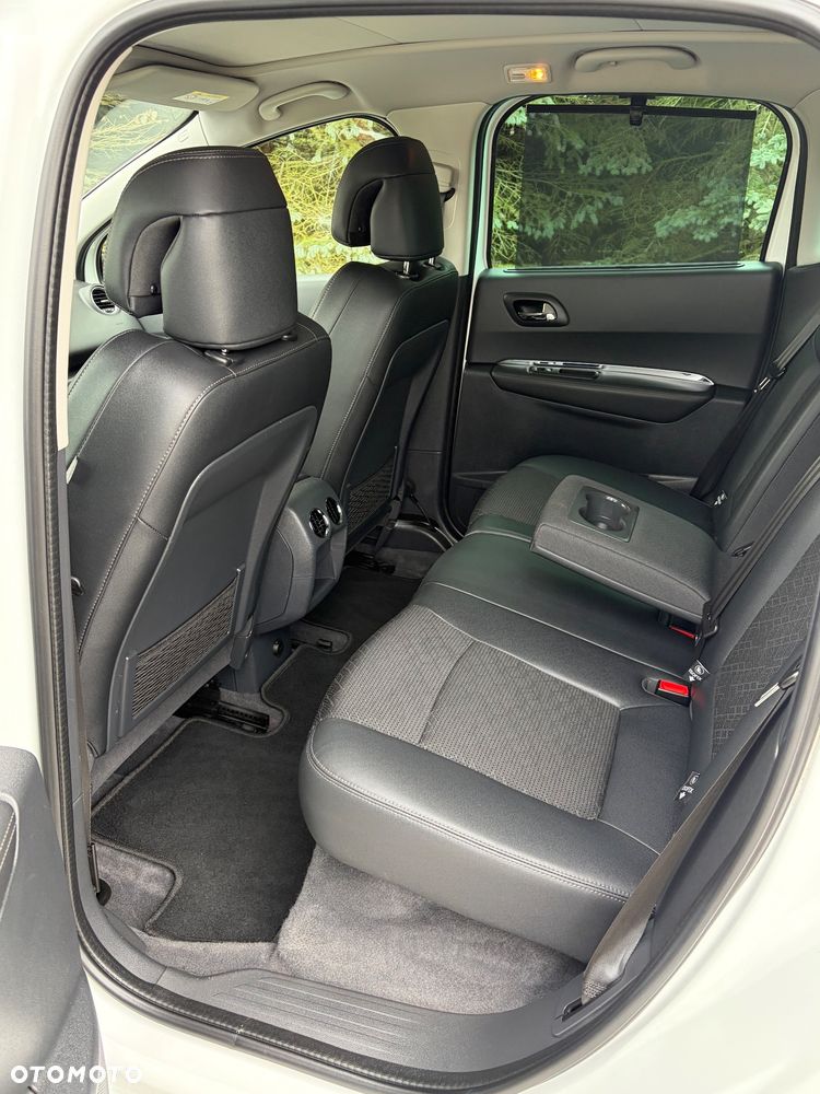 Peugeot 3008 2.0 HDi Premium+ - 28