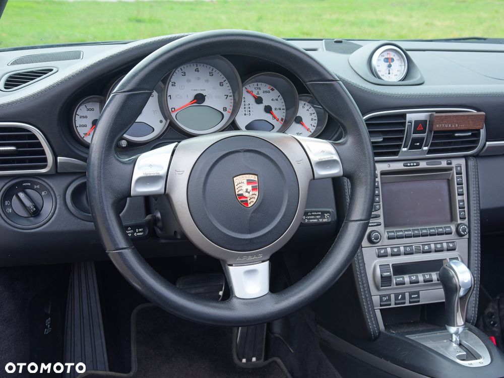 Porsche 911 Carrera S Tiptronic - 10